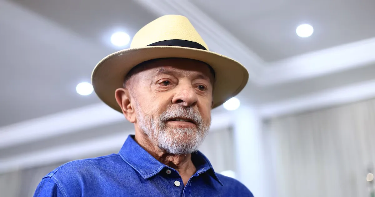 Lula telefona para Flávio Dino durante sanção de lei em Belém