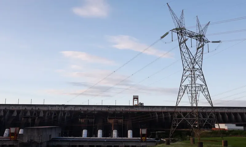 Aneel anuncia fim da bandeira amarela nas contas de energia em outubro