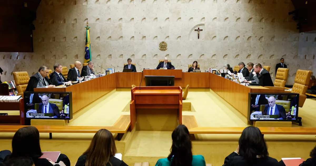 Fachin cancela sessão do STF após decisões opostas sobre comando da PF