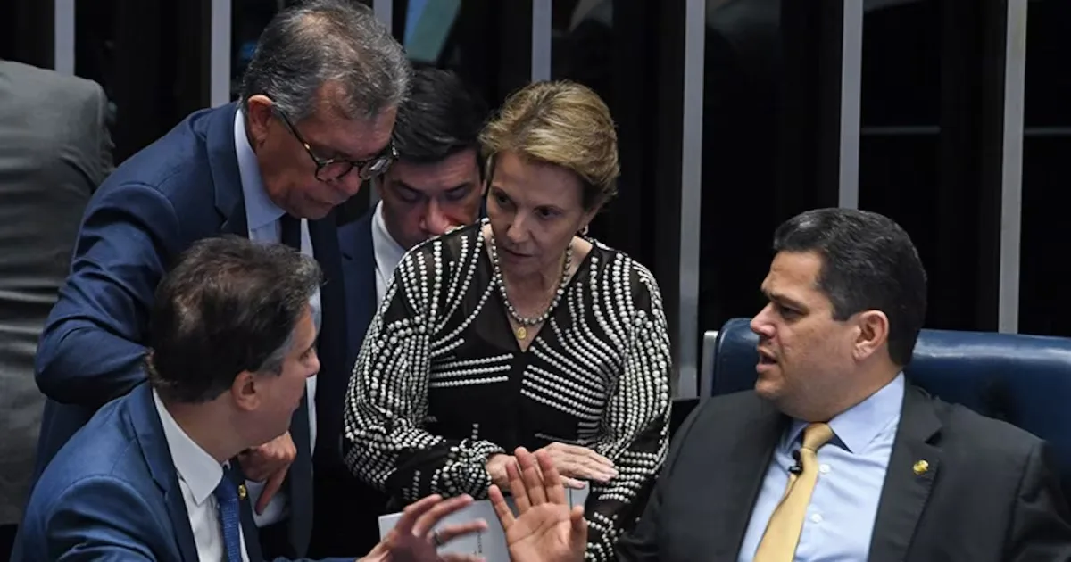Tereza Cristina mobiliza senadores para sessão do STF sobre Moraes