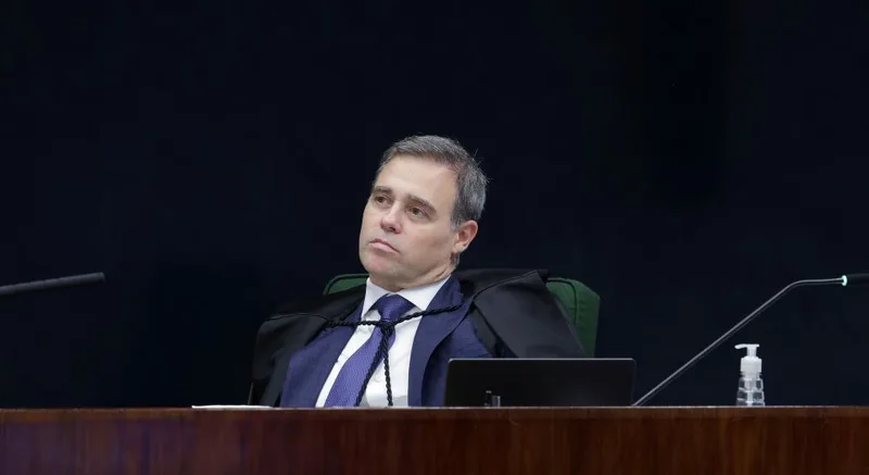 HD com dados de Vorcaro segue lacrado no gabinete de Mendonça
