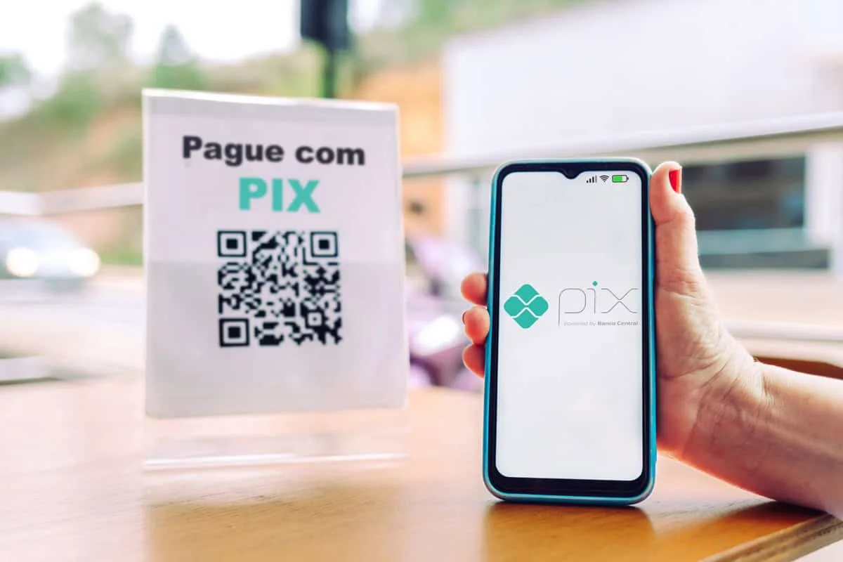 Malware altera pagamentos por Pix em 90 lojas virtuais brasileiras