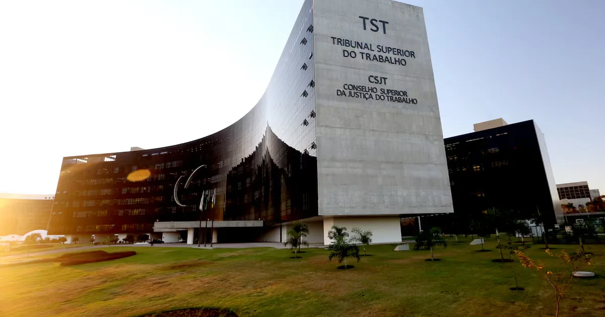 Decisões trabalhistas aplicam protocolo antidiscriminatório a casos envolvendo pessoas trans