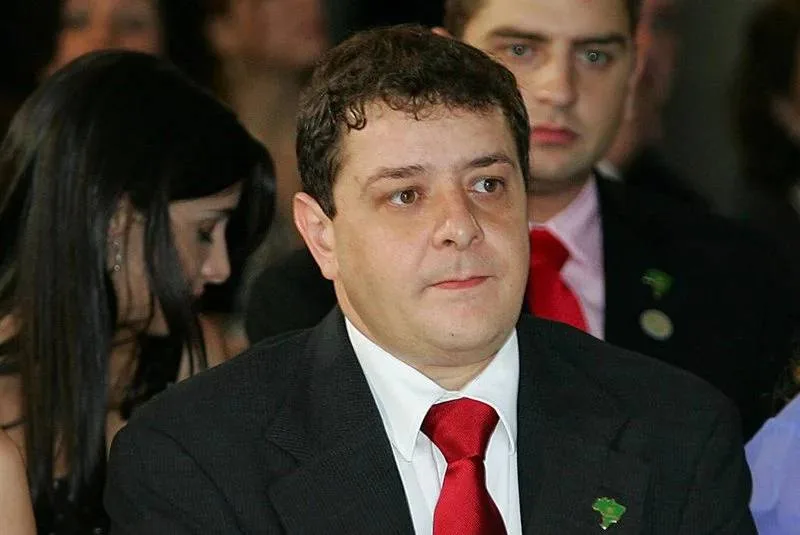 Residencial onde vive filho de Lula na Espanha tem aluguel de até 5.500 euros