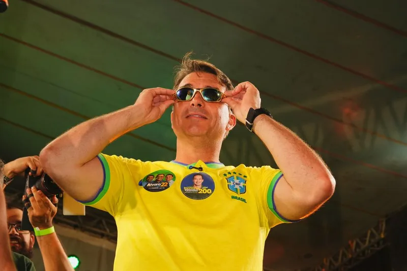 Datafolha aponta Flávio à frente de Lula em São Paulo no segundo turno
