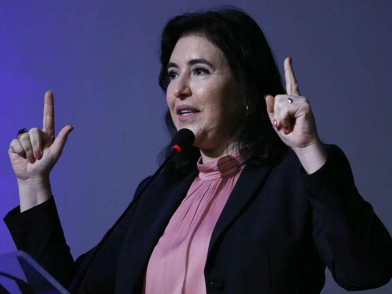 Campanha de Tebet leva caso contra Eduardo Bolsonaro à Justiça Eleitoral
