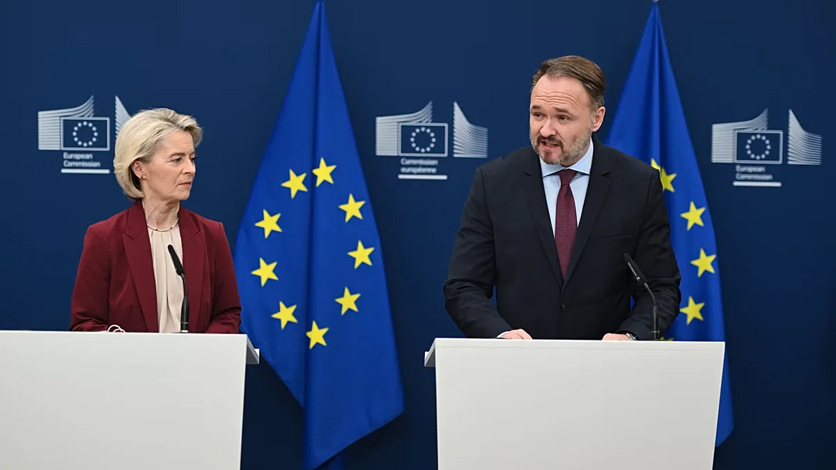 Comissário europeu recomenda meta de 80% para reservas de gás