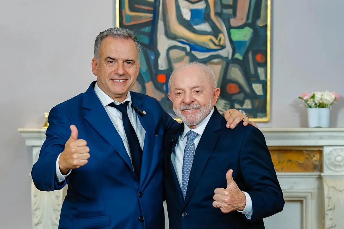 Lula discute regulação de bets com presidente do Uruguai em Nova York