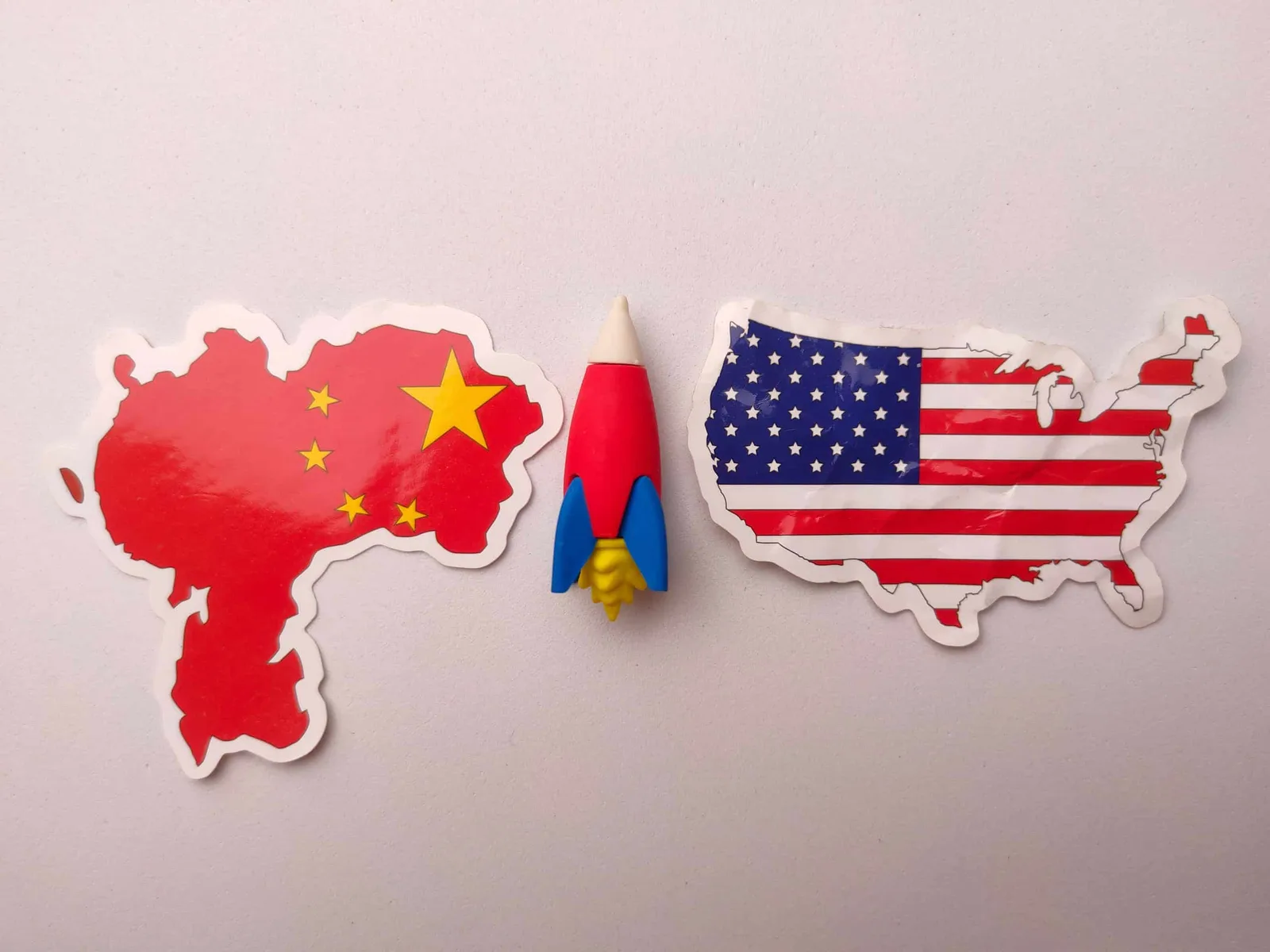 Técnica de destilação vira foco de acusação dos EUA contra empresas chinesas de IA