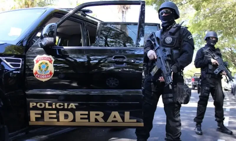PF rastreia repasses públicos ligados à produtora de filme sobre Bolsonaro