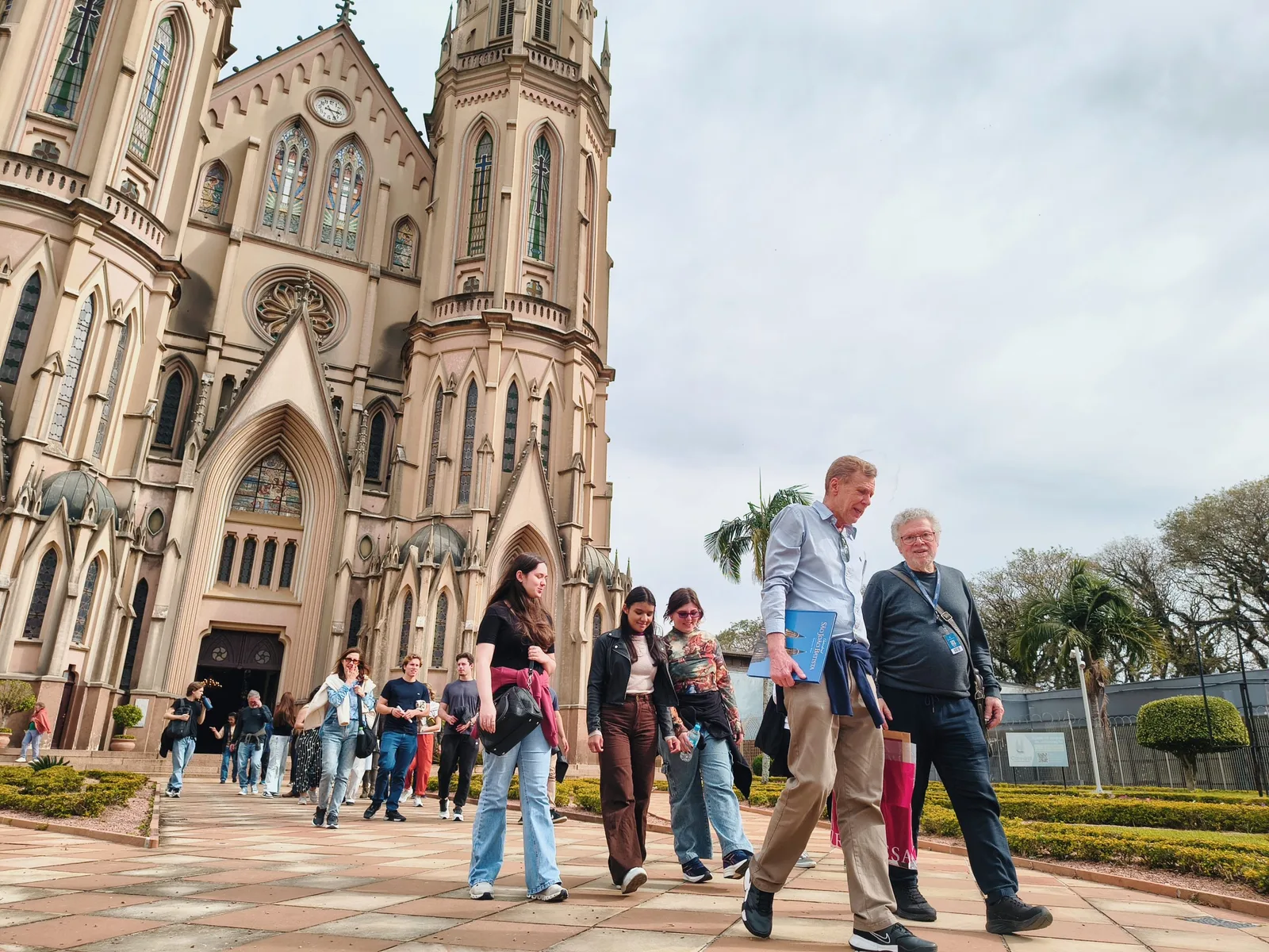 Visita acadêmica percorre patrimônio arquitetônico de Santa Cruz do Sul