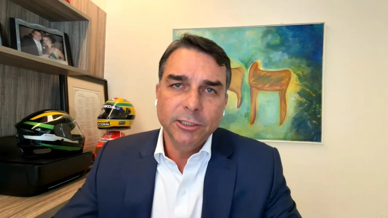 Flávio Bolsonaro critica Alcolumbre e volta a pedir impeachment de Moraes