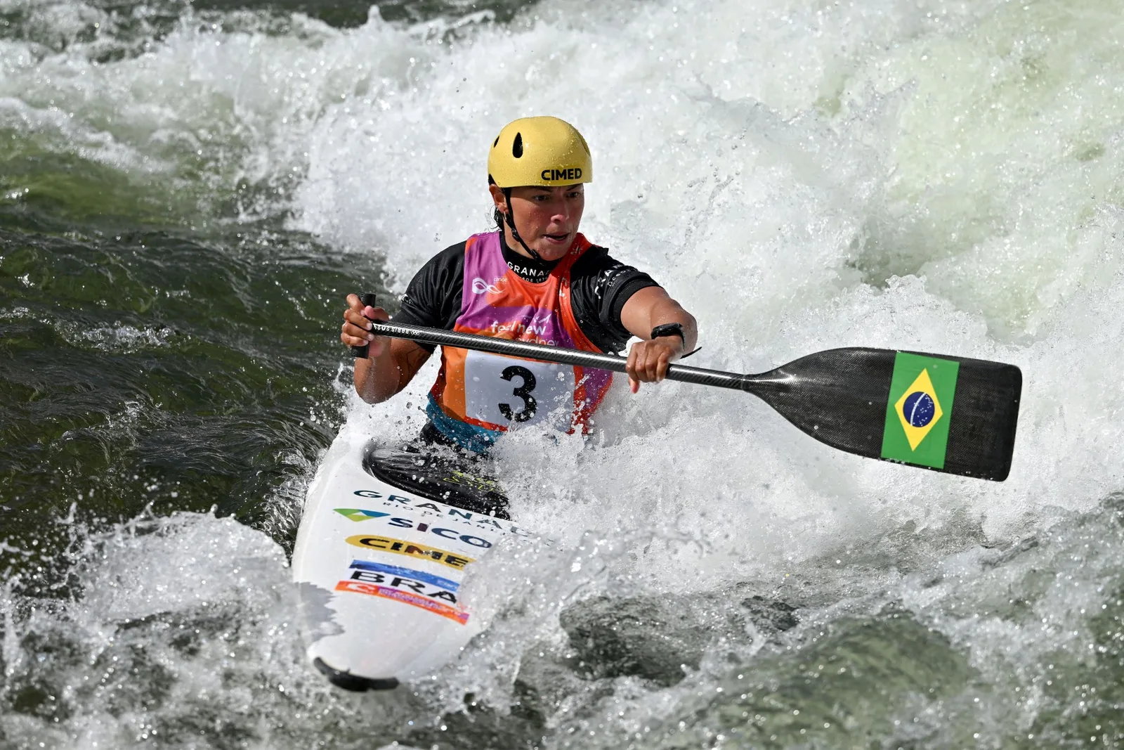 Ana Sátila vence etapa final da Copa do Mundo de canoagem slalom