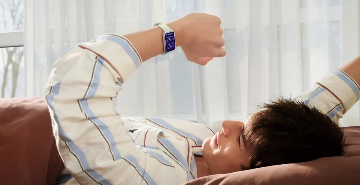Huawei Band 11 ganha desconto e traz tela AMOLED maior