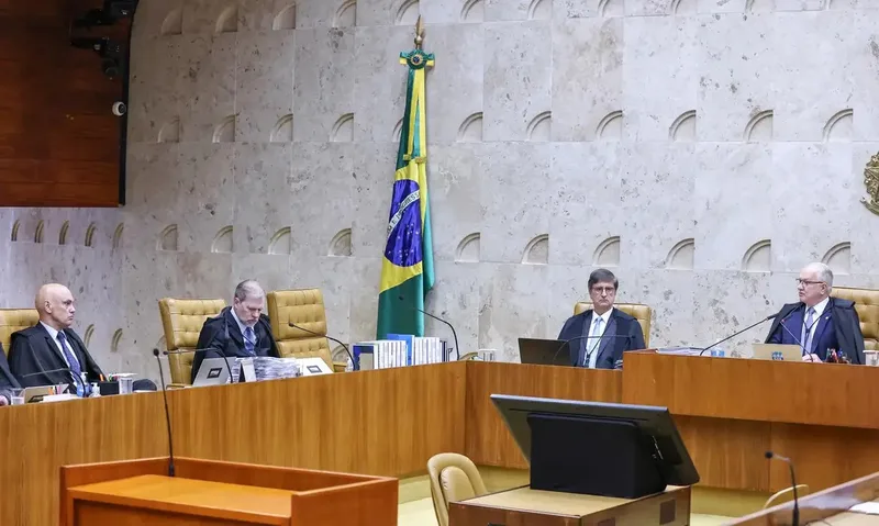 Sessão do STF tem confrontos entre ministros e saída de Kassio Nunes Marques
