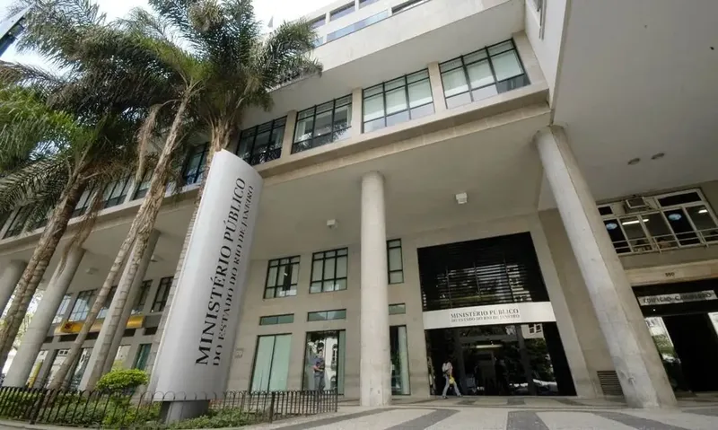 MPRJ acusa cinco pessoas por agressão fatal a ciclista em Copacabana