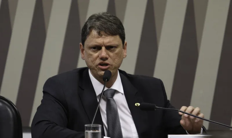 Tarcísio amplia vantagem sobre Haddad em cenário de segundo turno em SP