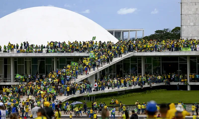 Augusto Cury promete revisar individualmente processos do 8 de Janeiro