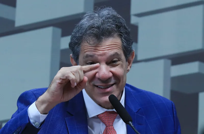 Haddad cobra divulgação de sigilos do Master antes da eleição