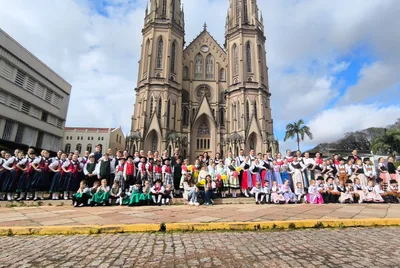 Santa Cruz do Sul recebe encontro de danças germânicas infantojuvenis