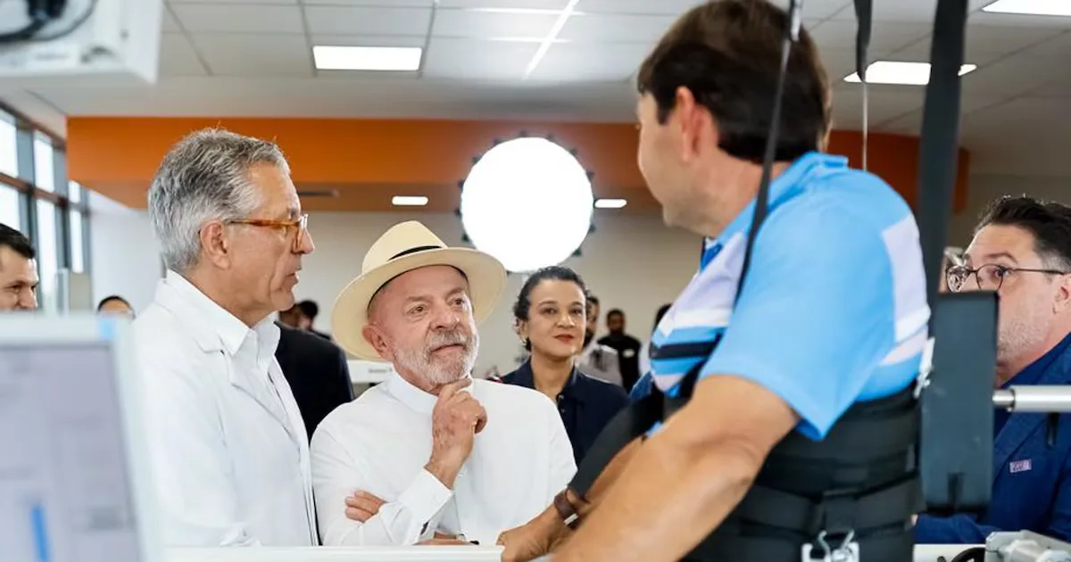 Lula atribui à gestão Bolsonaro até 400 mil mortes evitáveis na pandemia
